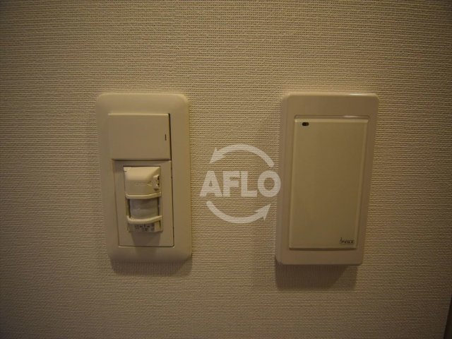 その他設備　アーバネックス北堀江II　人感センサーライト・セキュリティ
