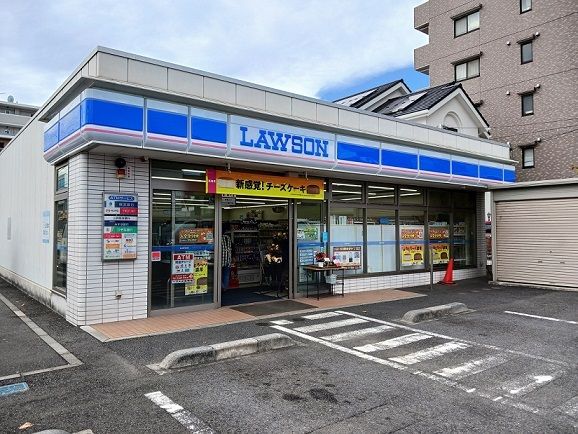 コンビニ　ローソン（コンビニ）まで190m