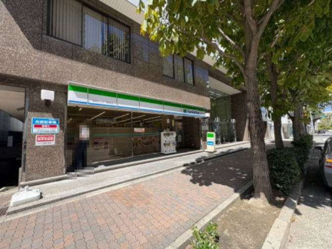 コンビニ　ファミリーマート 貿易センター駅前店（コンビニ）まで1348m