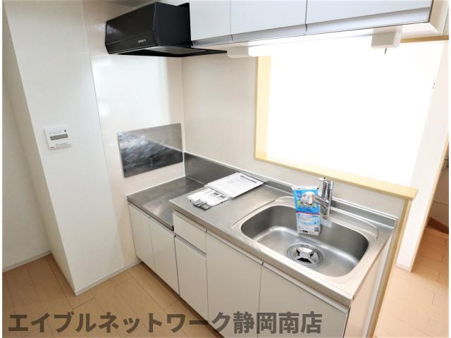 キッチン　キッチンでお料理をお楽しみください