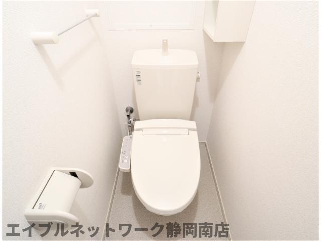 トイレ　シンプルで使いやすいトイレです