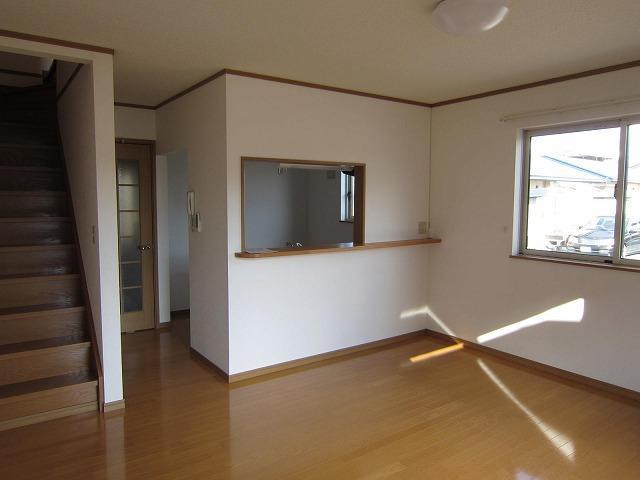 居室・リビング　参考写真（101号室）