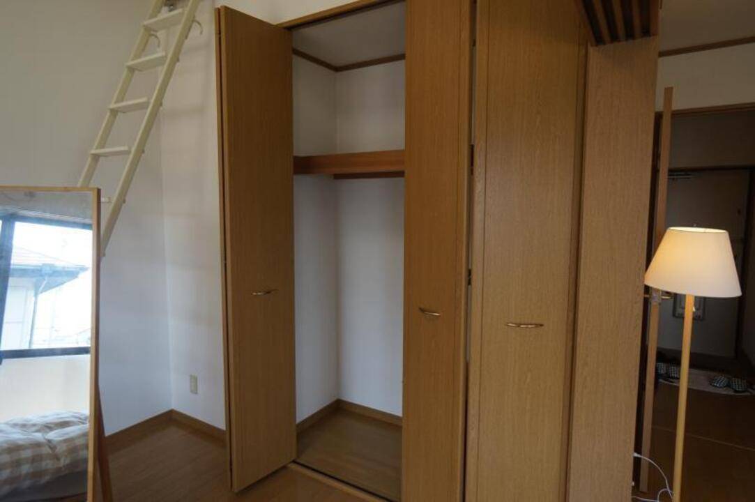 収納　クローゼット