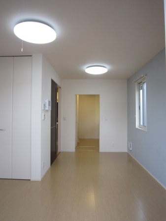 居室・リビング　明るい洋室です