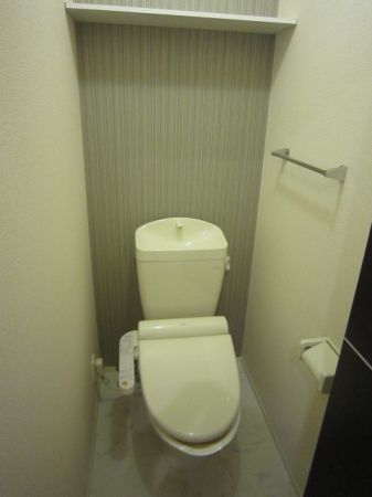 トイレ　落ち着いたトイレです