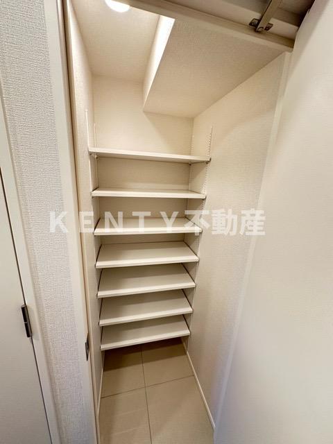 収納　ちょっとした収納スペースも充実しています