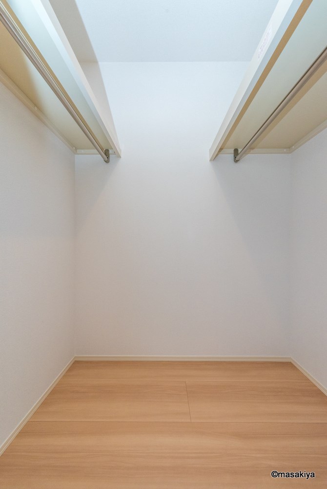 収納　ウォークインクローゼット