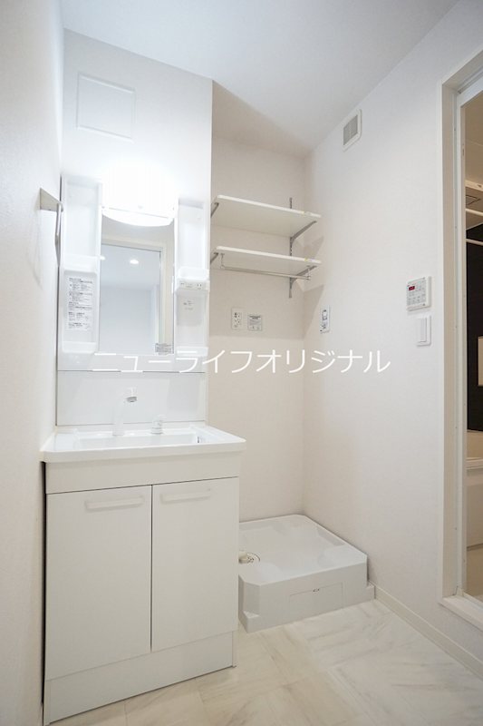 洗面設備　※同一仕様の別部屋写真の為、現況優先となります。