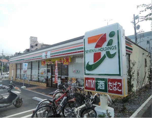 コンビニ　セブンイレブン 下柚木2丁目店（コンビニ）まで703m