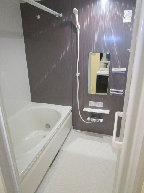 バス・シャワールーム　1416サイズ、追焚・乾燥機付