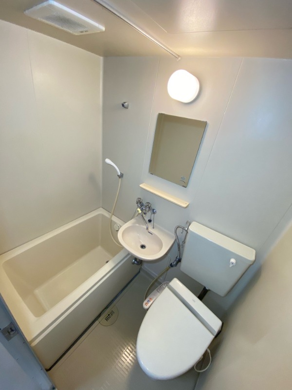 バス・シャワールーム　※他部屋参考写真