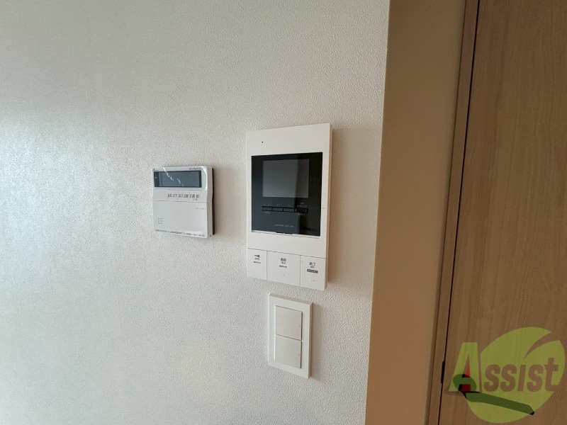 セキュリティ　ＴＶモニター付インターホンです。来客者の顔が見えるので安心！