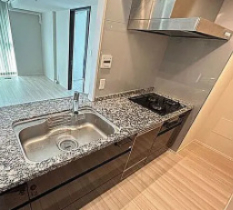 キッチン　別部屋参考写真になります。