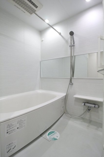 バス・シャワールーム　バス