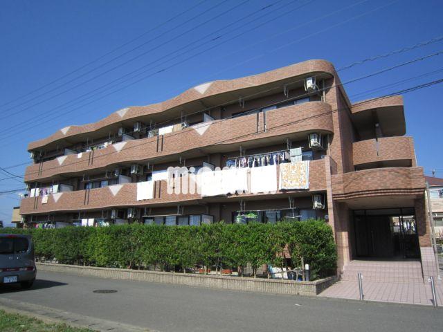 建物外観　重量感のある建物