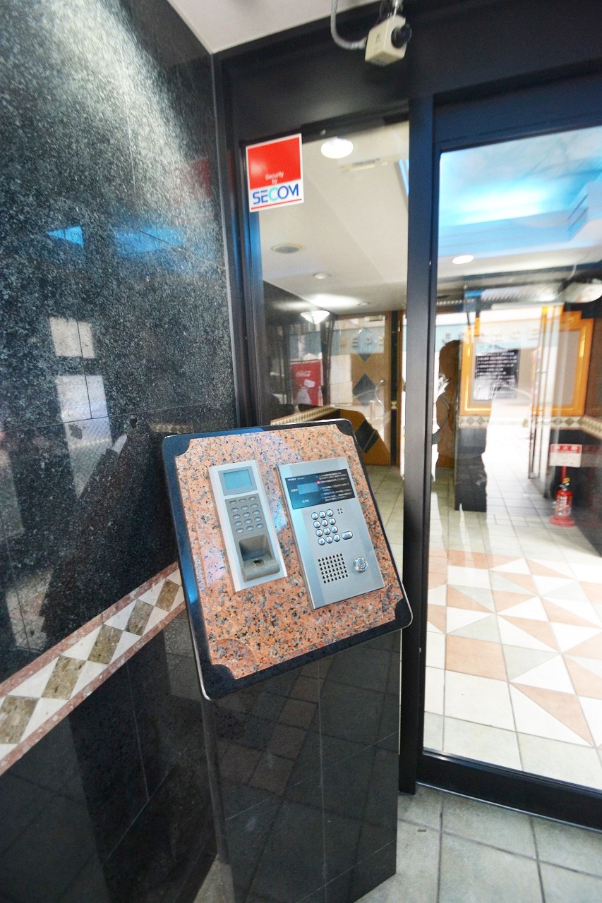 エントランス　もちろんオートロックでセキュリティ完備！！