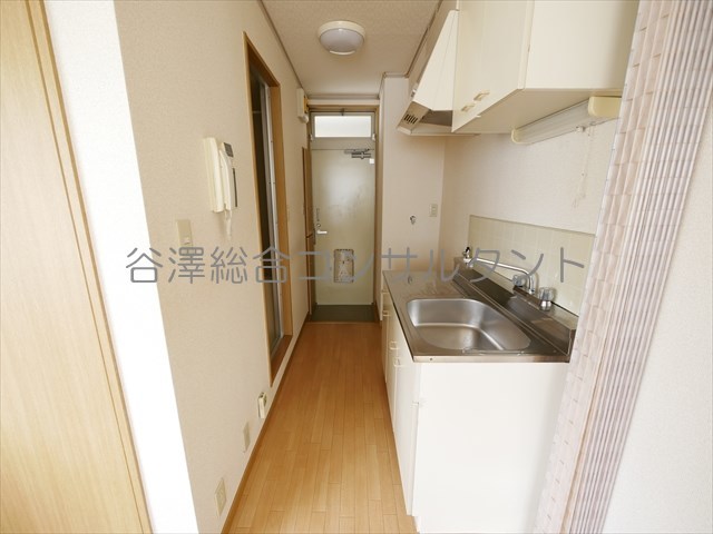 その他　アコーディオンの間仕切りあり