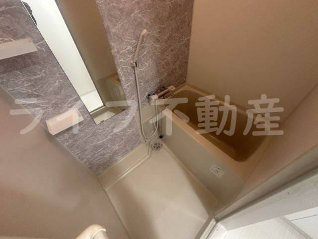 バス・シャワールーム　お風呂で日々の疲れを落としましょう