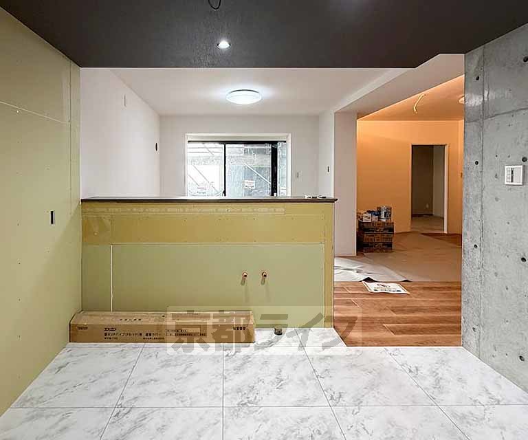 居室・リビング　リビング（室内工事中）