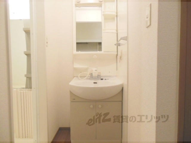 洗面設備　独立洗面台