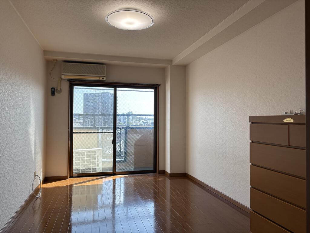 居室・リビング　室内広々