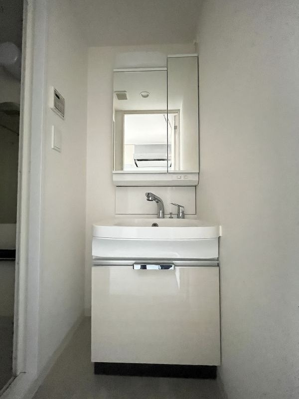 洗面設備　忙しい朝には欠かせない洗面所です