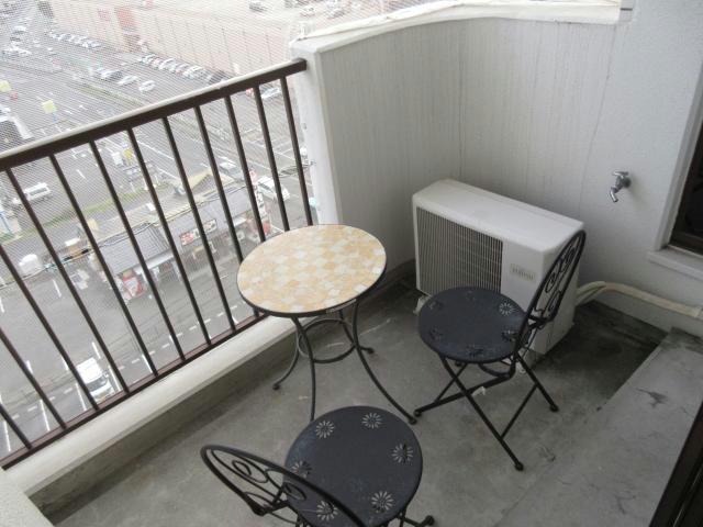 バルコニー　※家具・家電は付属しません。
