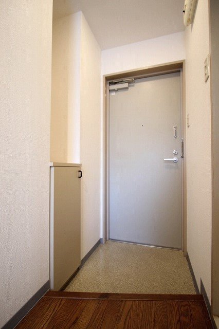 セキュリティ　同物件別号室のものです。