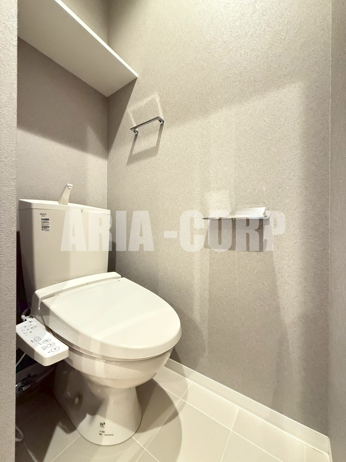 トイレ　同仕様：清潔感のある温水洗浄便座付きのお手洗い♪