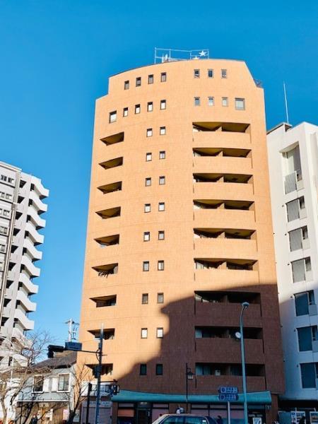 建物外観　外観は落ち着いています