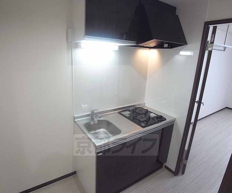 キッチン　Ｓｉセンサー付きのコンロです