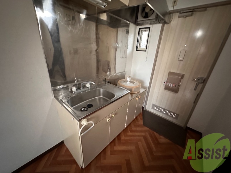 キッチン　こちらのキッチンには、お好きなコンロを設置頂けます。