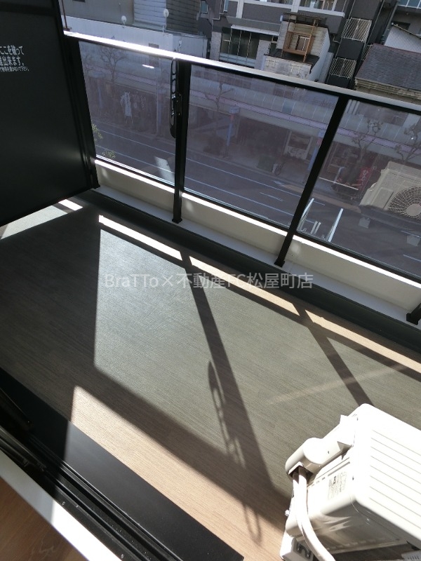 バルコニー　バルコニー