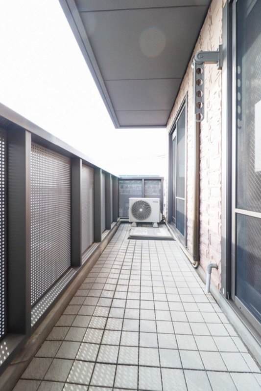 バルコニー　図面と現状に相違がある場合には現状を優先