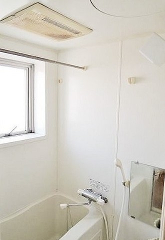 バス・シャワールーム　★浴室乾燥機付きバスルーム★