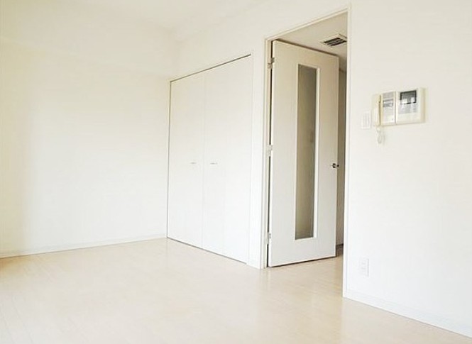 居室・リビング　★家具が置きやすい間取りです★