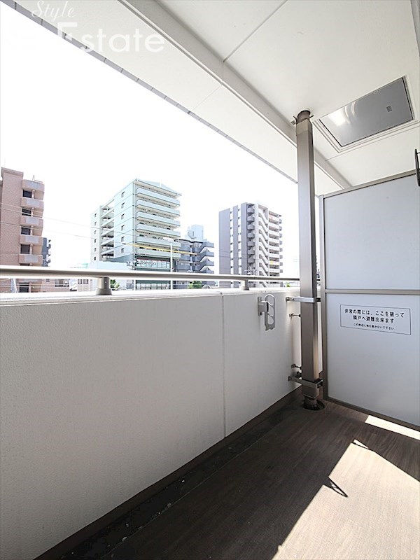 バルコニー　バルコニー