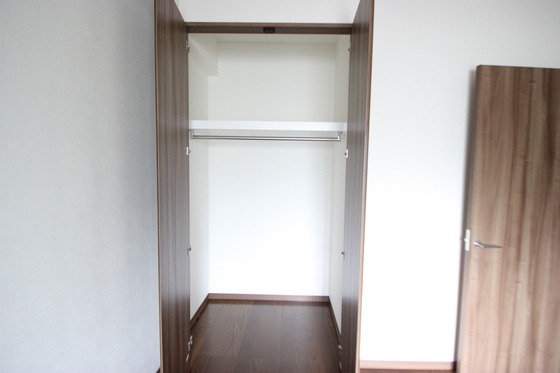 収納　※写真は別号室です