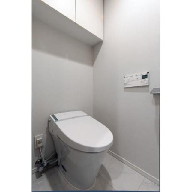 トイレ　※写真は同タイプ住戸です。