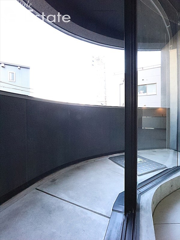 バルコニー　バルコニー