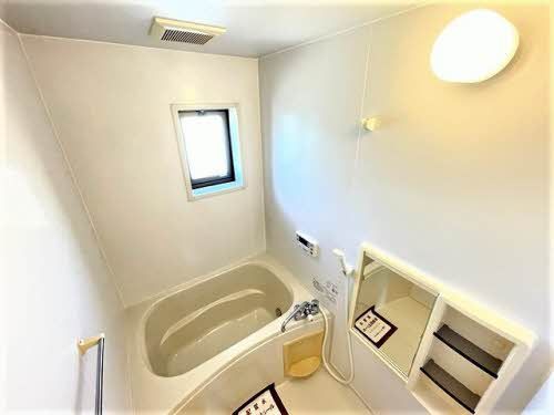 バス・シャワールーム　バスルーム