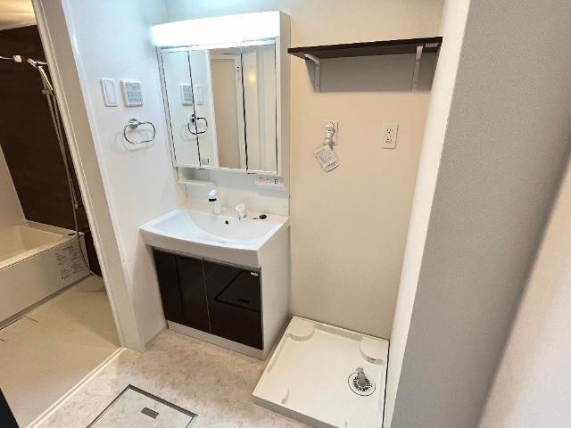 洗面設備　洗髪洗面化粧台