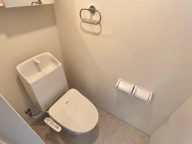 トイレ　シャワー付トイレ