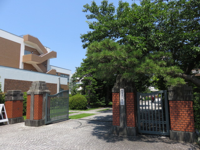 高校・高専　西遠女子学園（高校・高専）まで331m