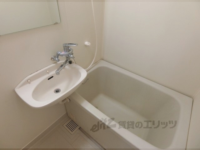 バス・シャワールーム　ユニットバス