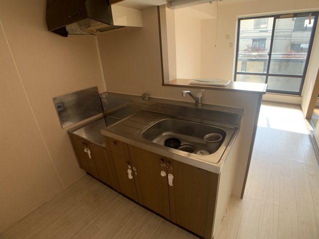 キッチン　収納豊富なキッチンです♪