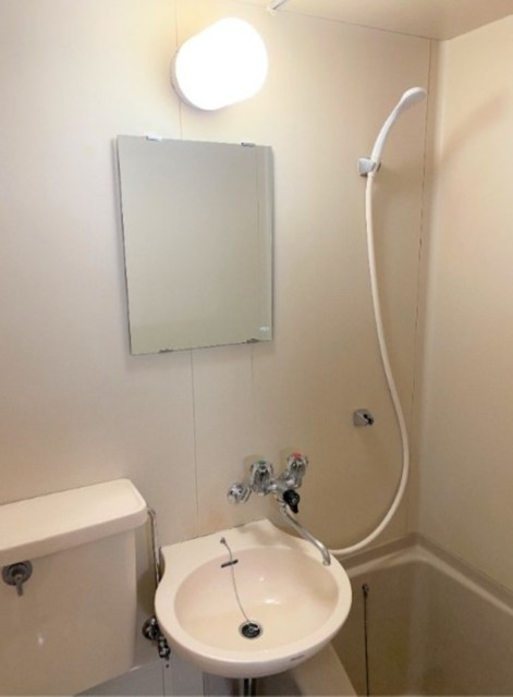 洗面設備　同仕様