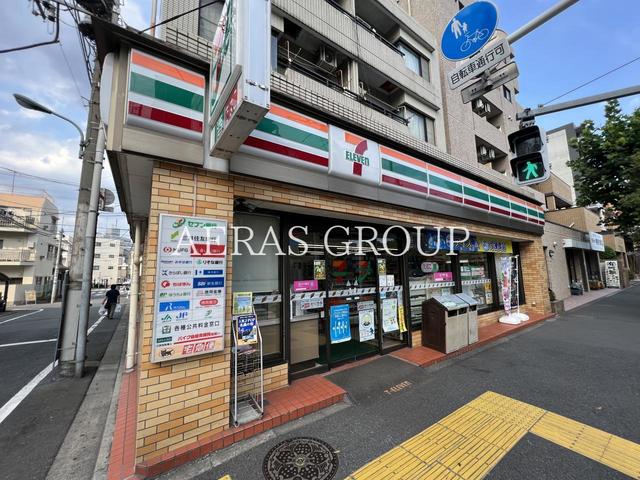 コンビニ　セブン-イレブン 北区昭和町店（コンビニ）まで636m