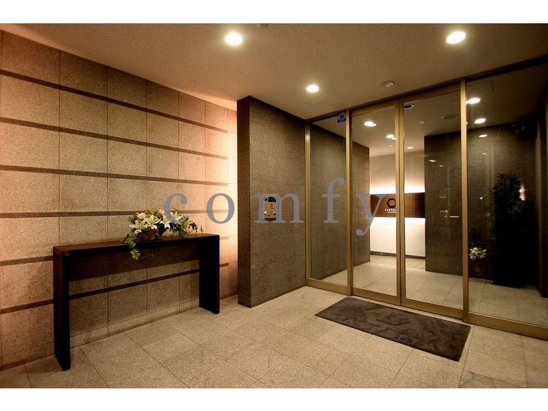 エントランス　オートロック完備・エントランス