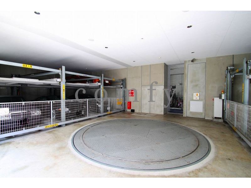 駐車場　駐車場（要空き確認）